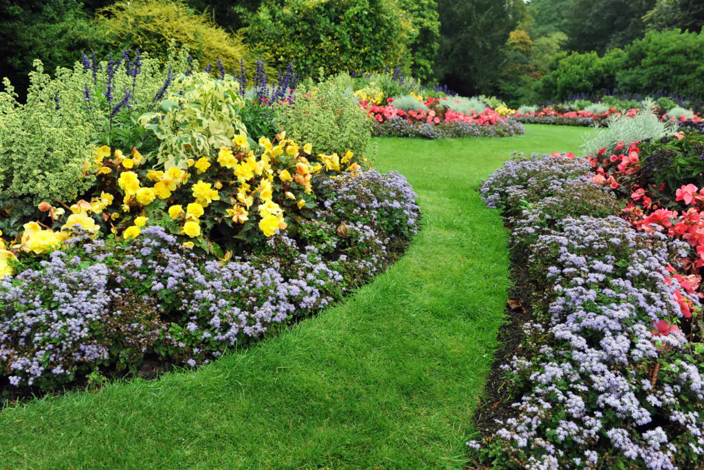 10 Simple Diy Landscaping Ideas For Your Home On The Cheap Pertaining To Diy Garden Landscaping Ideas